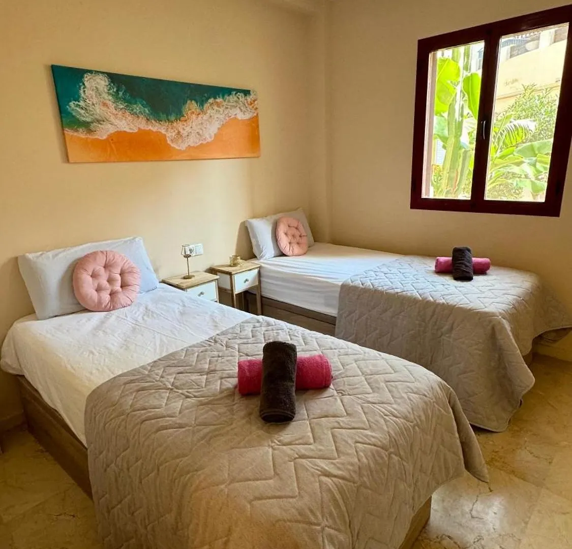 Appartement Entre Mer Et Golf Bahia de Casares 0*,  Spain