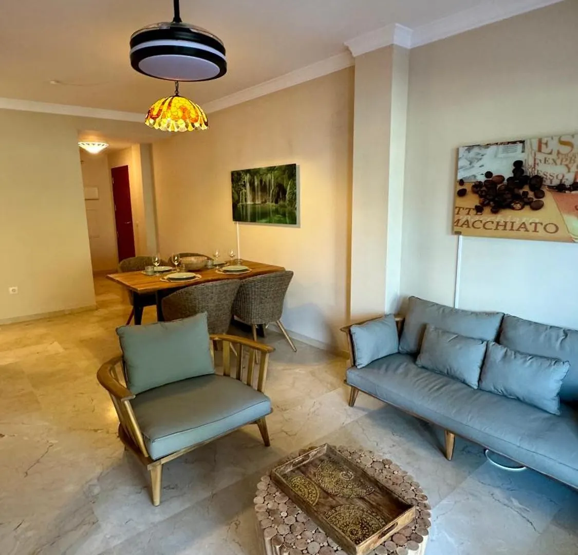 Appartement Entre Mer Et Golf Bahia de Casares Apartment